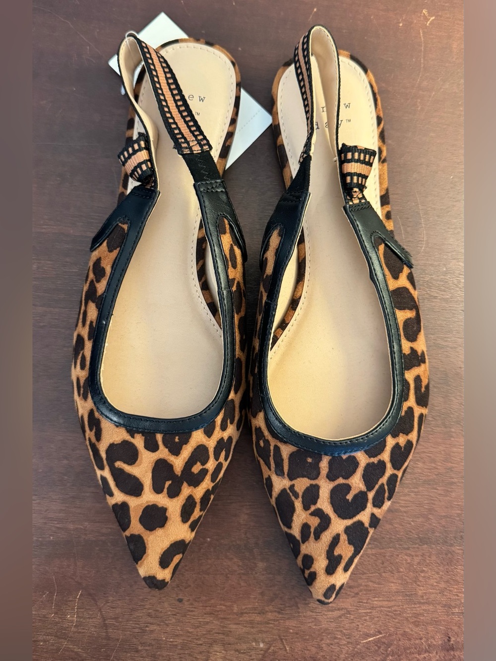 Cheetah Print Pointed Slingback Flats with Black Trim Size 7 NWT Orig $40